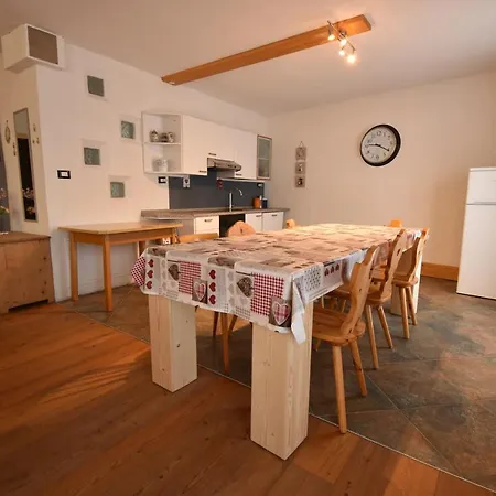 Casa Deflorian Apartment